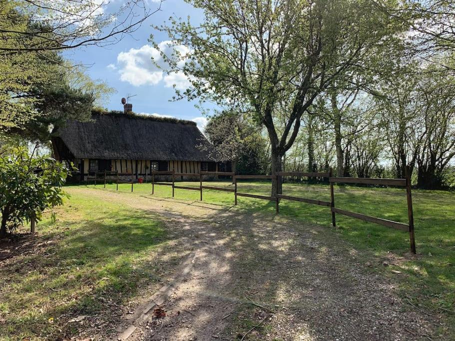 Chaumiere Familiale Weekend & Vacances Paisible Saint-Philbert-sur-Risle ภายนอก รูปภาพ