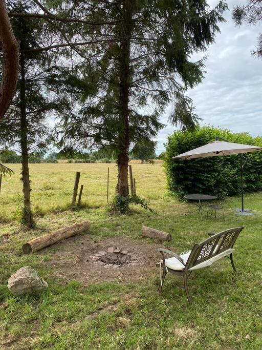 Chaumiere Familiale Weekend & Vacances Paisible Saint-Philbert-sur-Risle ภายนอก รูปภาพ