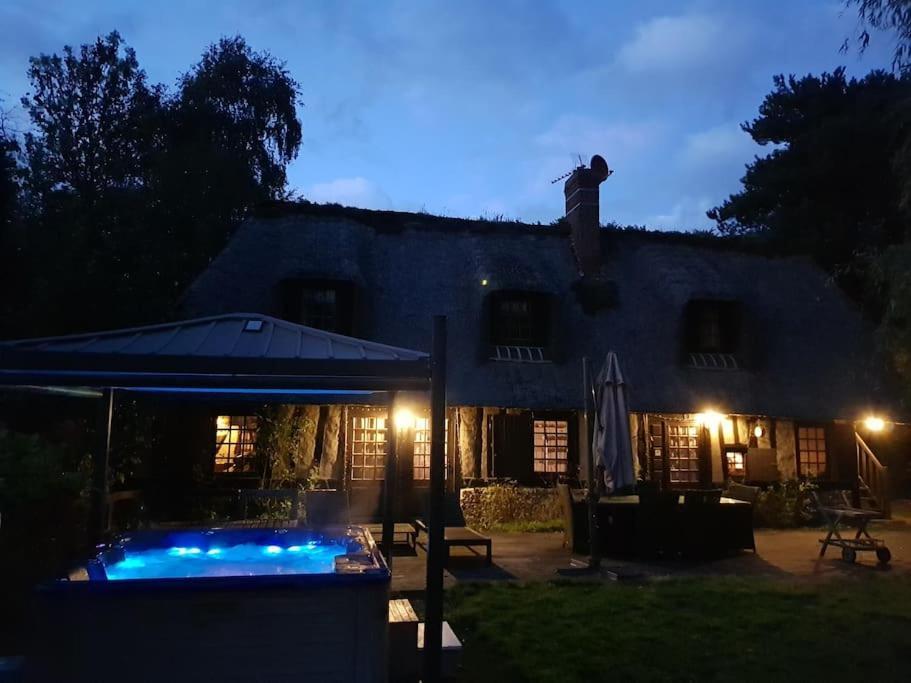 Chaumiere Familiale Weekend & Vacances Paisible Saint-Philbert-sur-Risle ภายนอก รูปภาพ