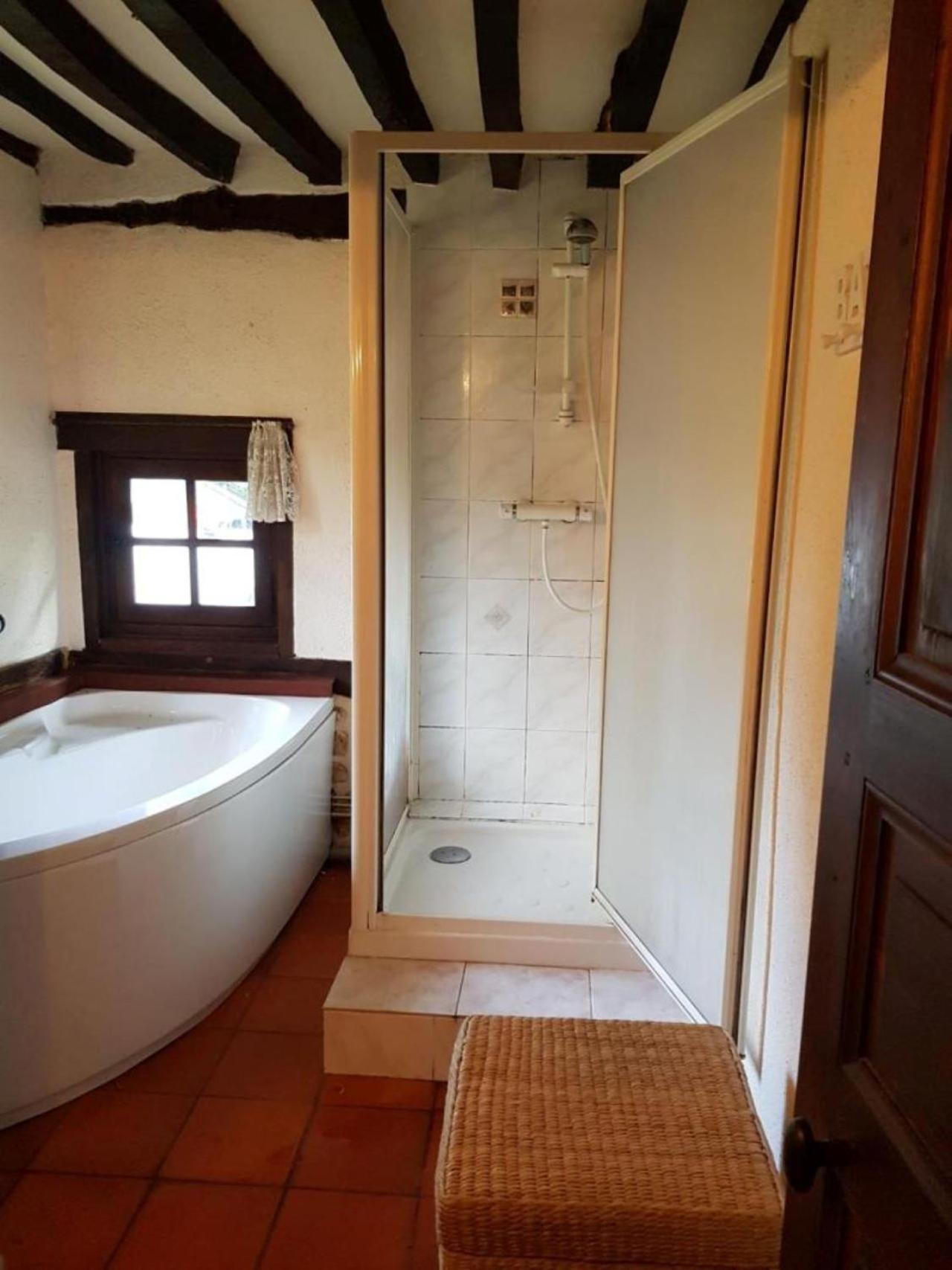 Chaumiere Familiale Weekend & Vacances Paisible Saint-Philbert-sur-Risle ภายนอก รูปภาพ